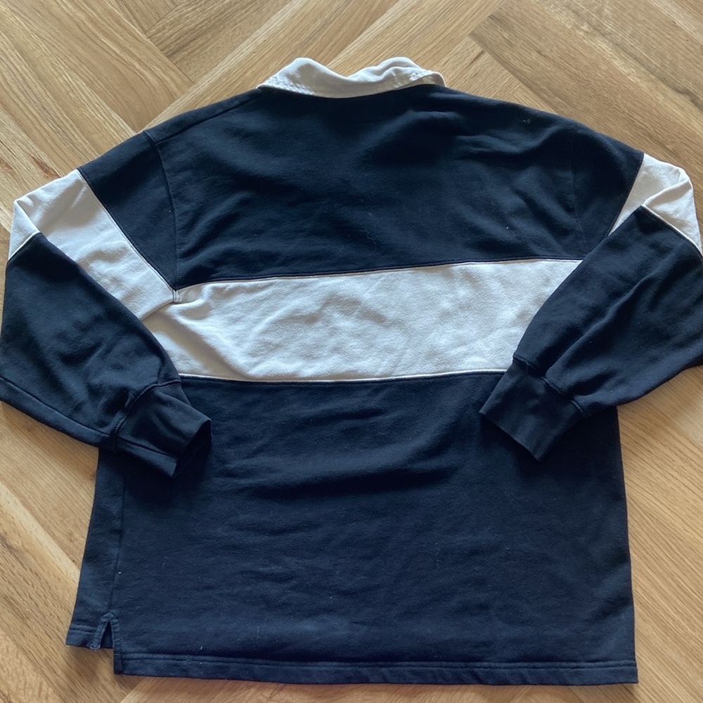 AE Women’s Oversized NY Polo Fleece Sweatshirt - Picture 7 of 8